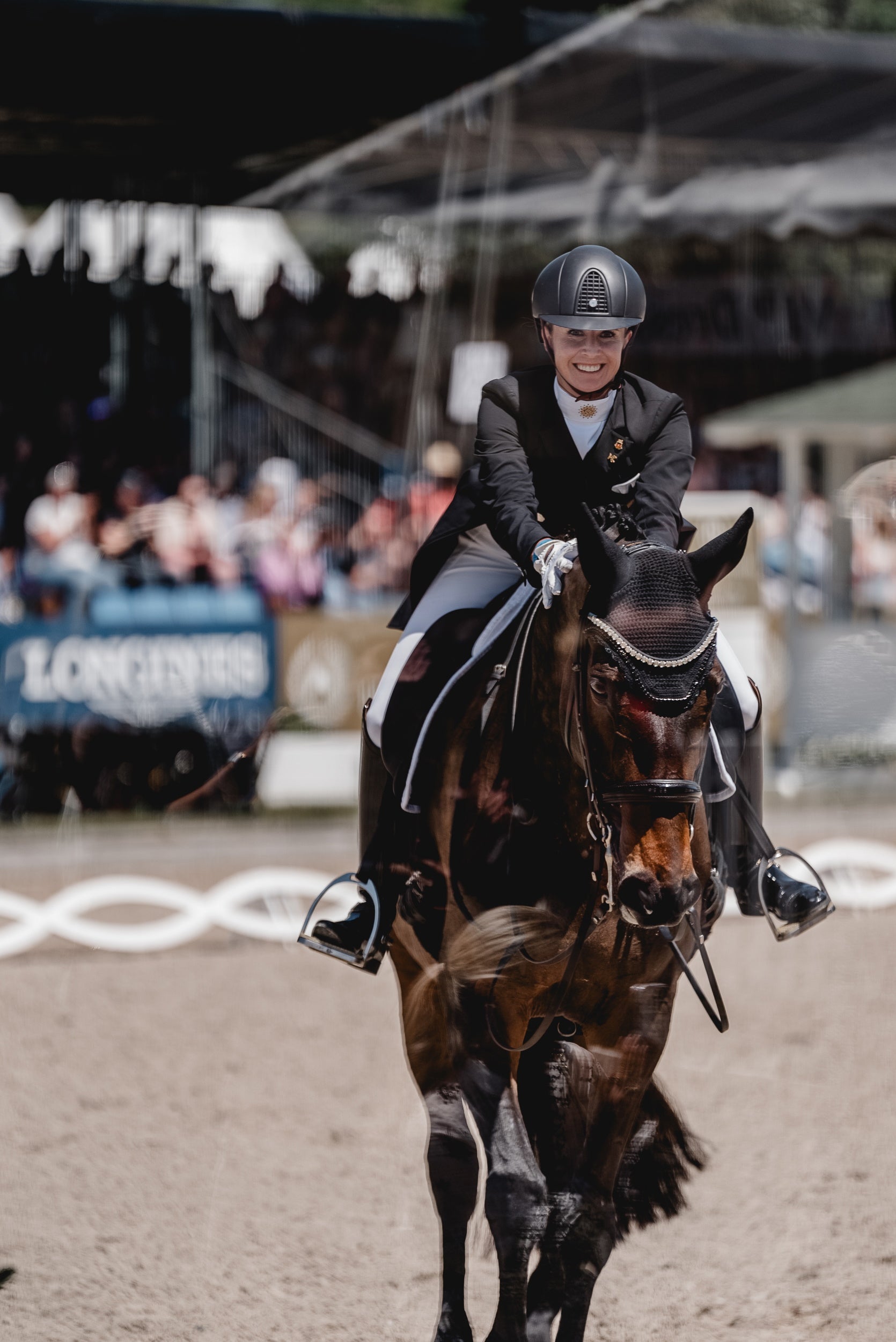 Jessica mit Pferd auf dem Reittrunier in Balve