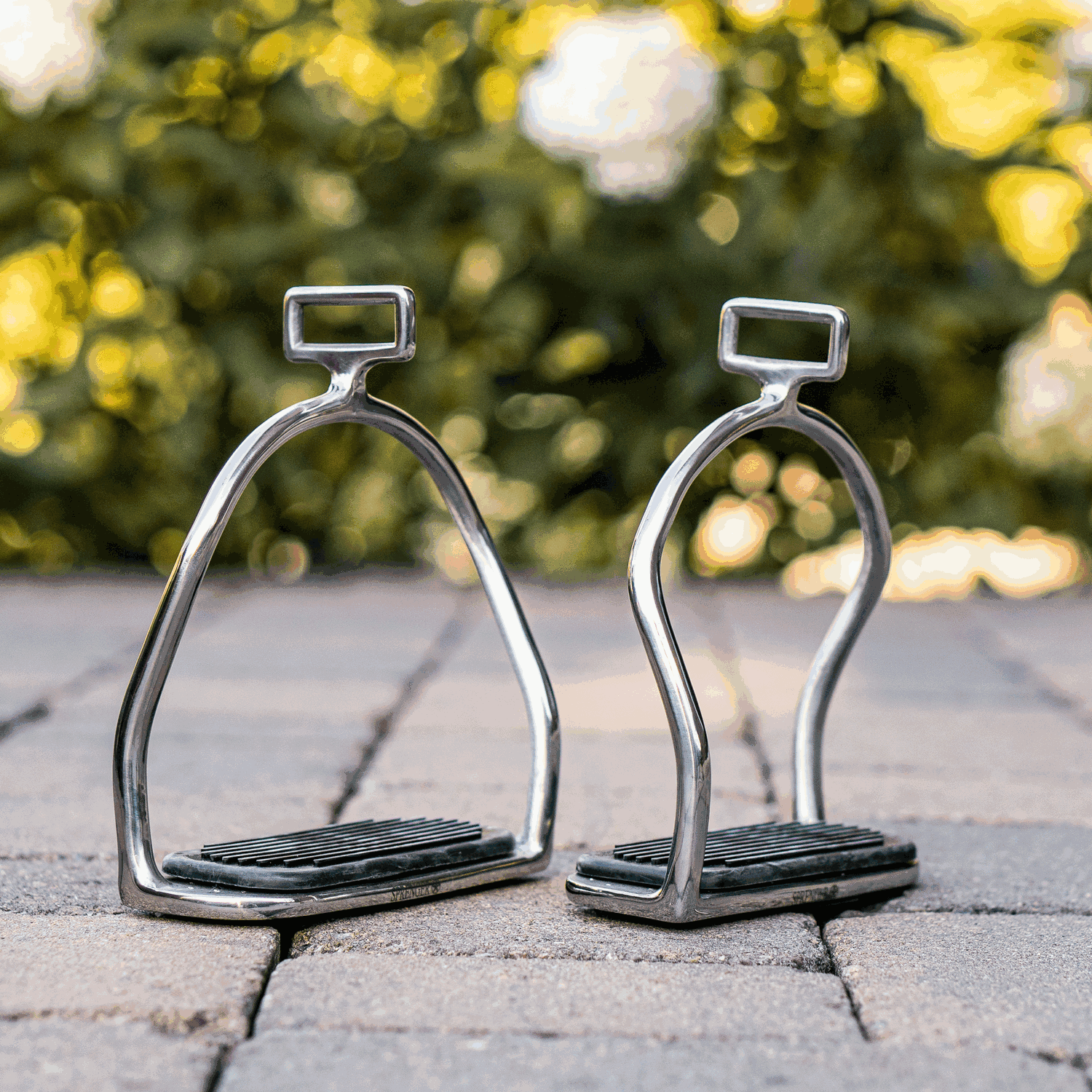 Island Steigbügel mit schwarzer Einlage 120 mm Trittweite | 4425612256_2.png | 1731066881