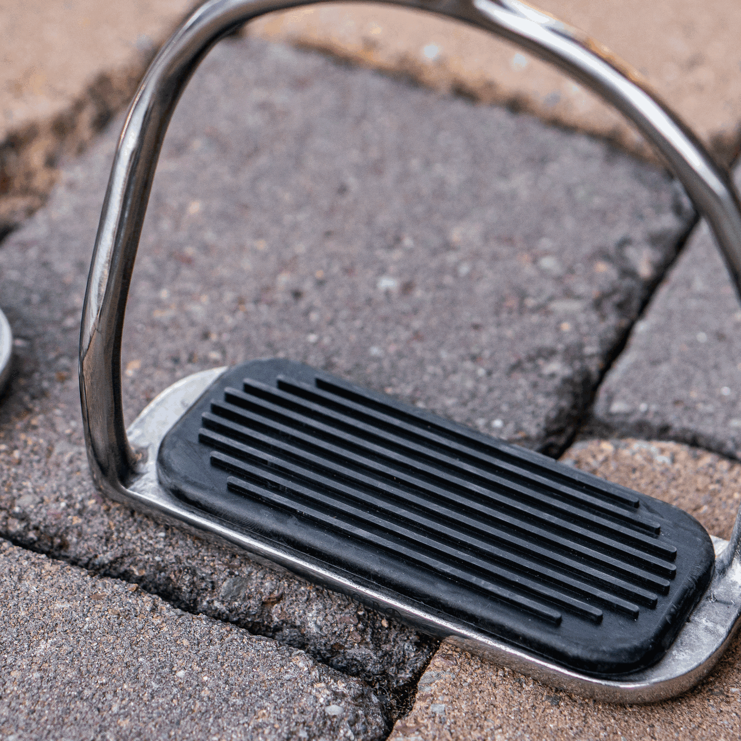 Island Steigbügel mit schwarzer Einlage 120 mm Trittweite | 4425612256_3.png | 1731066882