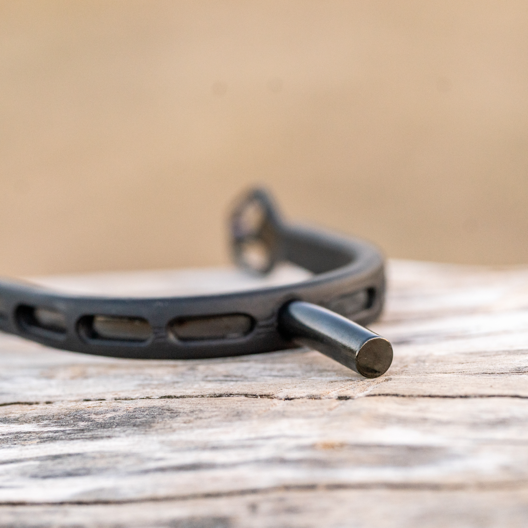 Ultra fit EXTRA GRIP Sporen "Black Series" Edelstahl rostfrei anthrazit 35 mm flach | 4753510061_4.png