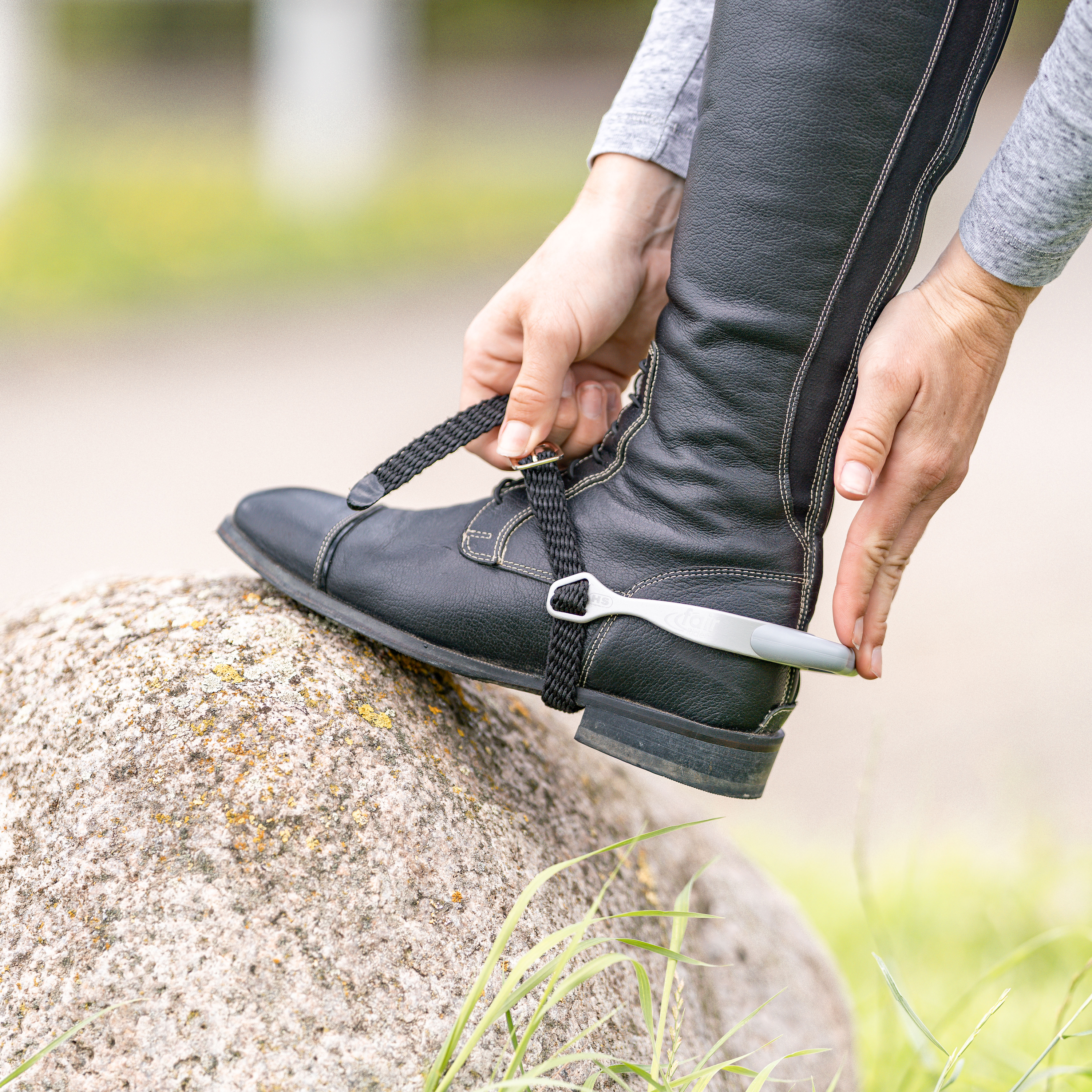 fair Rider Sporen silber am Schuh