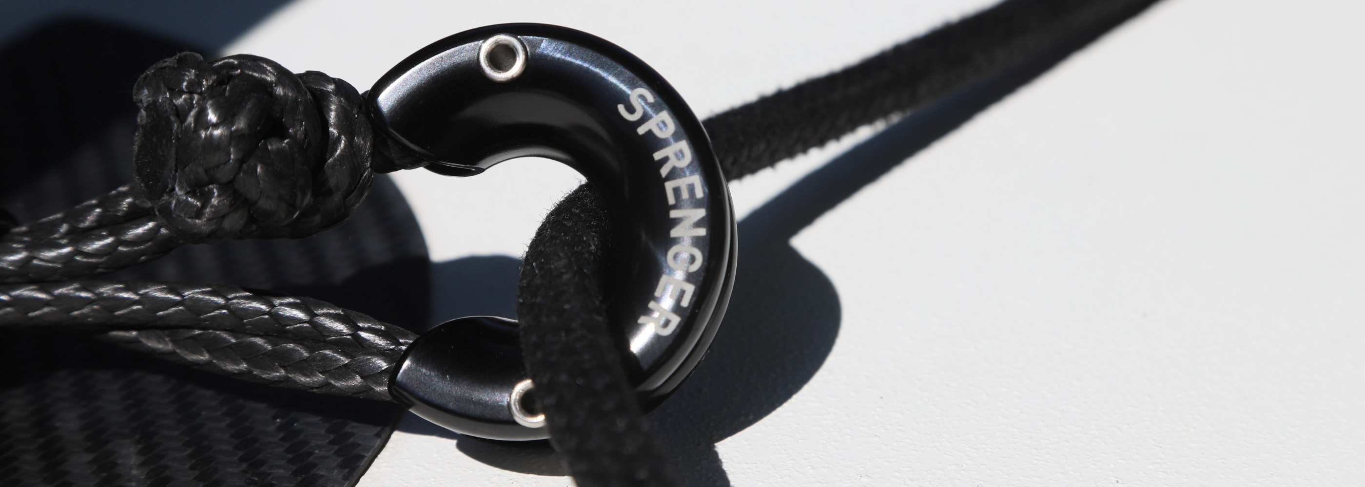 Schwarze Snatchblock