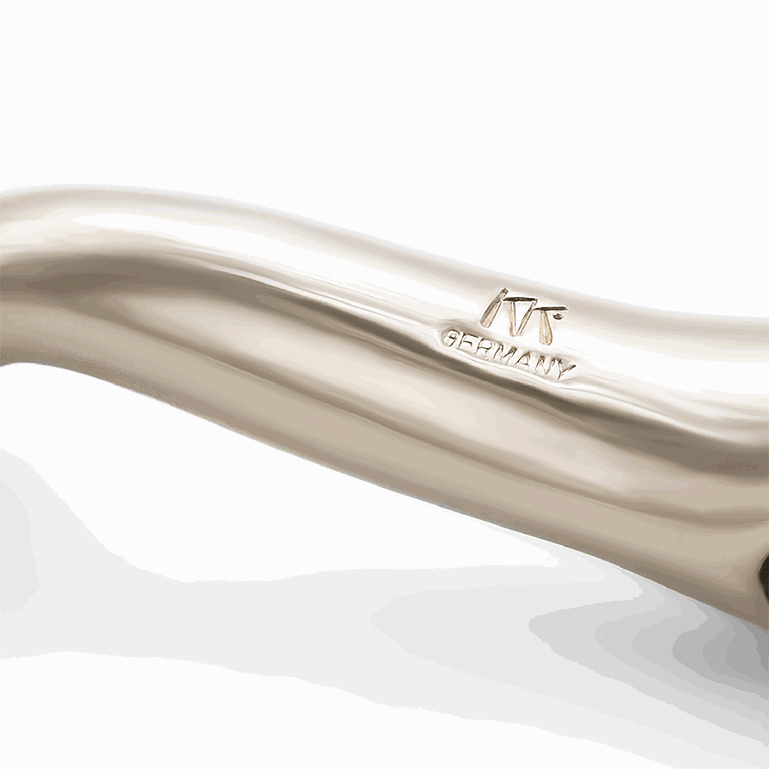 KK Pony Gebiss 12 mm einfach gebrochen Sensogan 115 | Praegung_KK_Auschnitt.png | 1731064872
